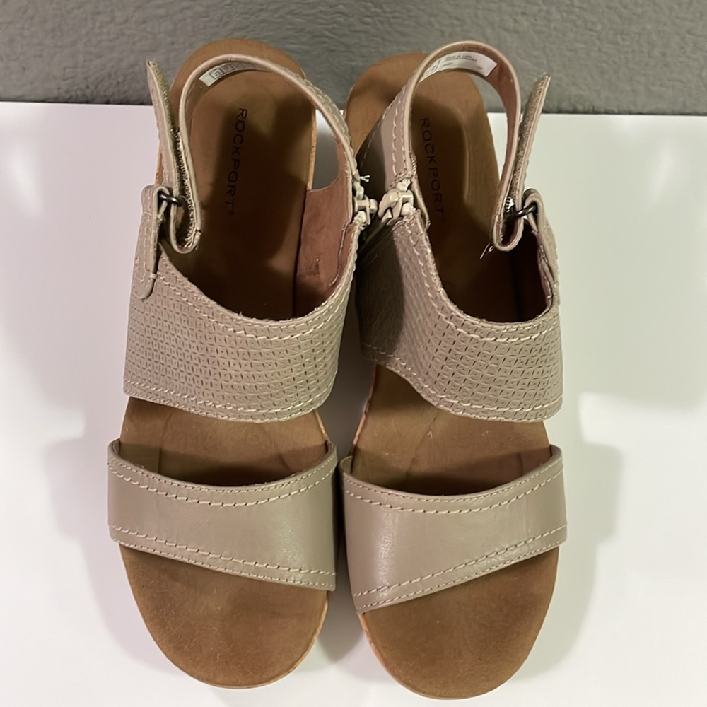 Rockport Beige Wedge Sandals women's size 8.5 - Picture 2 of 8
